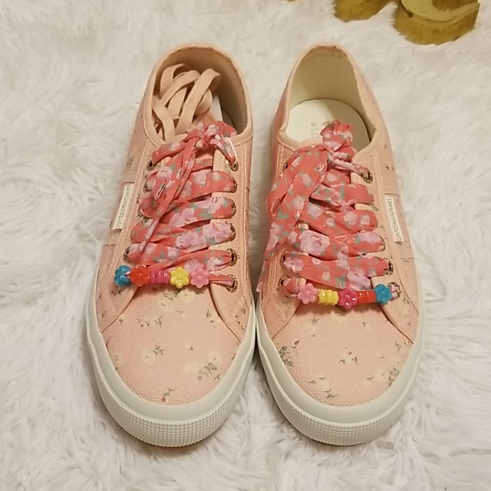 RELISTED IN CLOSET!!!!!! - Picture 10 of 14